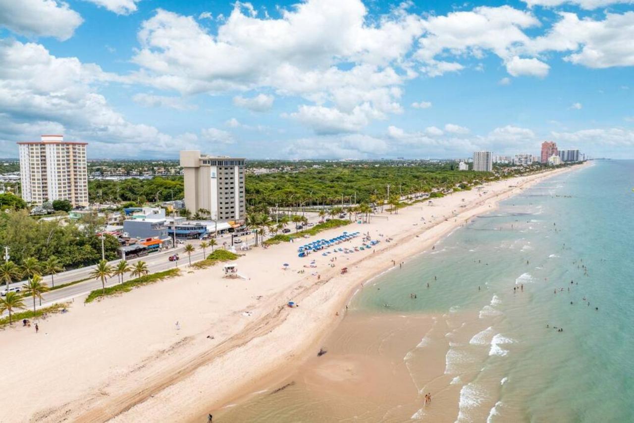 The Purple Pelican Beachfront With Ocean Balcony Unit 1 Форт-Лодердейл Экстерьер фото