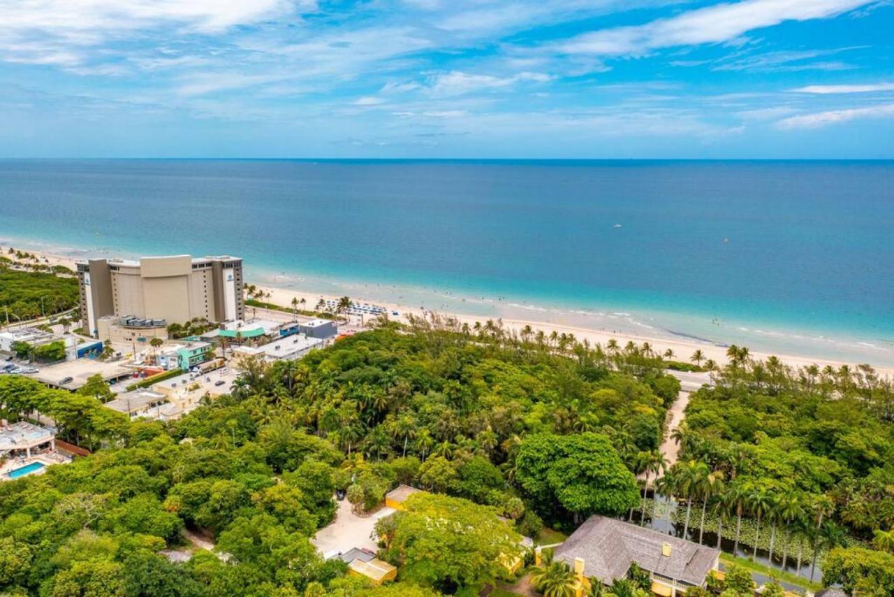 The Purple Pelican Beachfront With Ocean Balcony Unit 1 Форт-Лодердейл Экстерьер фото